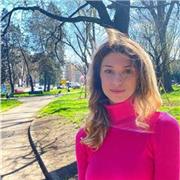 Offro lezioni online e in presenza. Sono una studentessa di Medicina ed ho esperienza nell'insegnamento anche a bambini e ragazzi con difficoltà di apprendimento. Per info contattatemi.